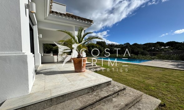 Nowy budynek - Szalet - San Roque