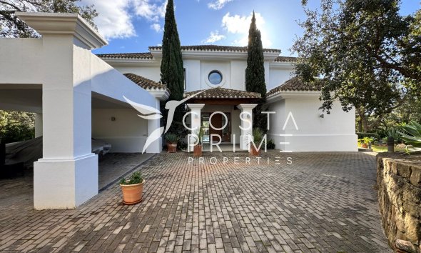 Nowy budynek - Szalet - San Roque