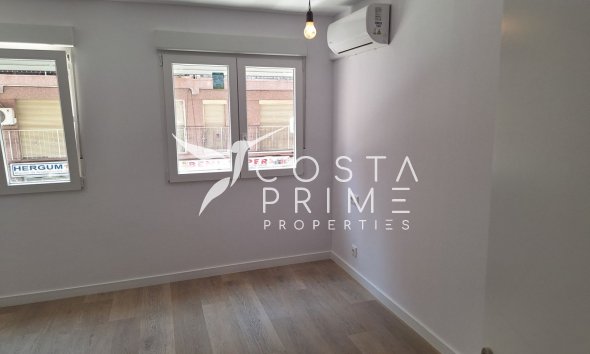 Reventa - Apartamento / Piso - Benidorm