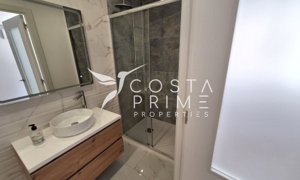 Reventa - Apartamento / Piso - Benidorm