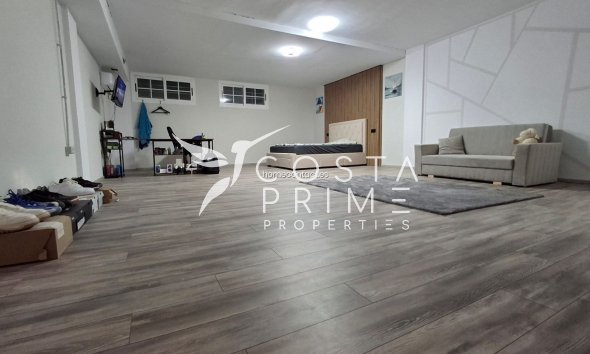 Resale - Townhouse / Semi - La Nucía