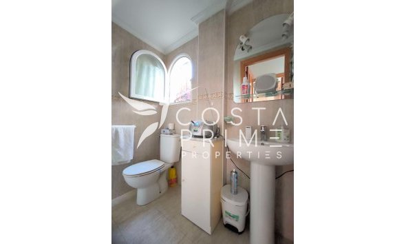 Resale - Villa  - La Nucía