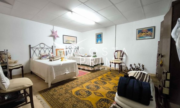 Resale - Villa  - La Nucía