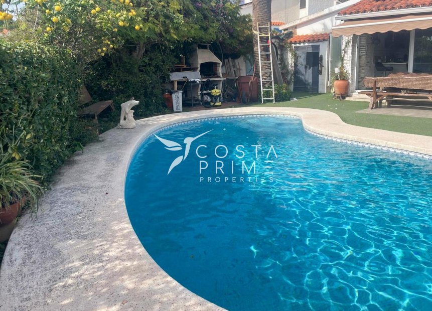 Resale - Villa  - La Nucía