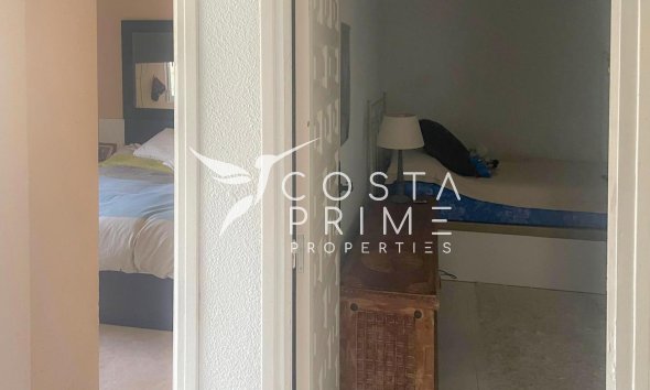 Resale - Villa  - La Nucía