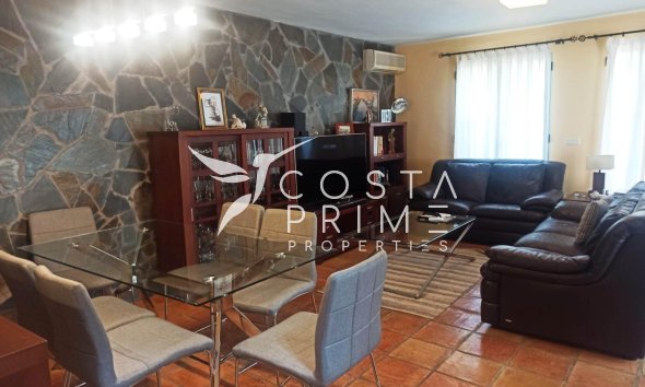 Resale - Townhouse / Semi - Finestrat