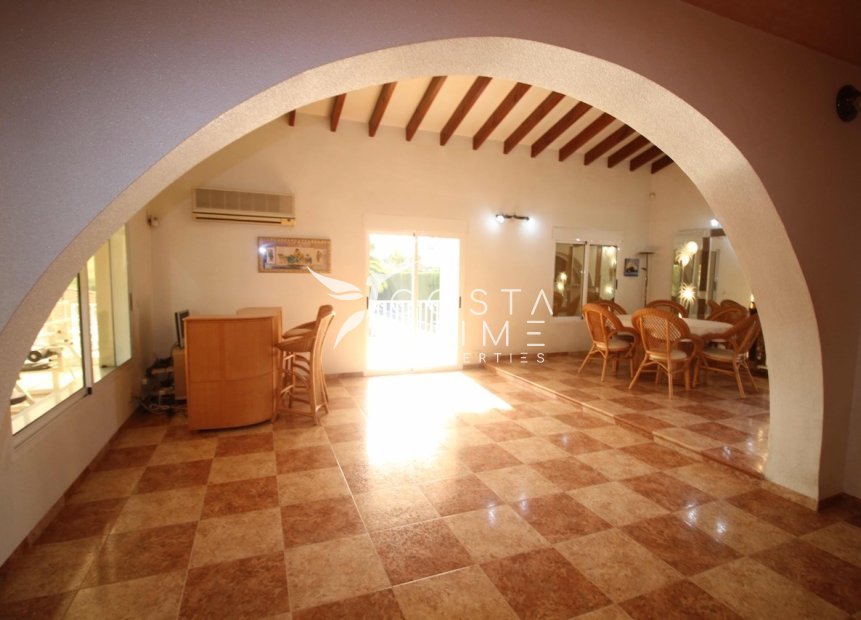 Resale - Villa  - La Nucía