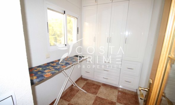 Resale - Villa  - La Nucía