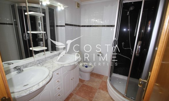 Resale - Villa  - La Nucía