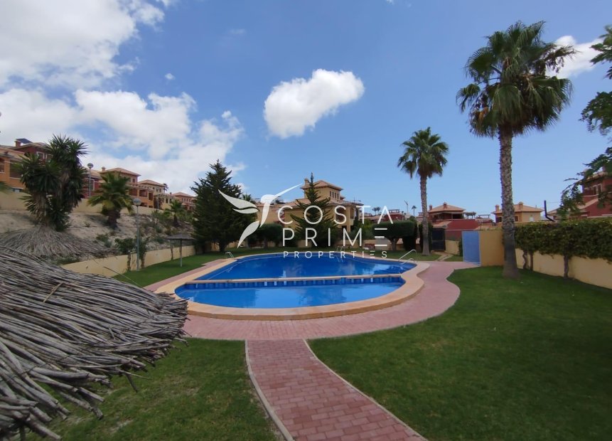 Resale - Townhouse / Semi - Finestrat