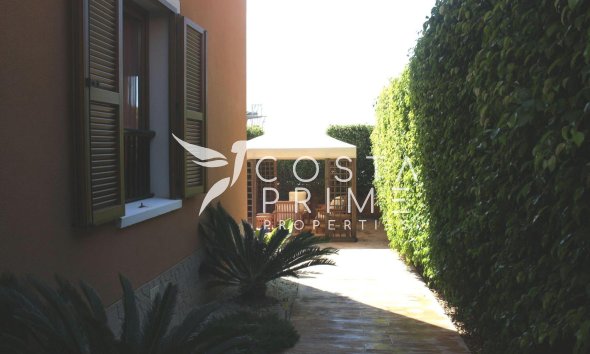 Resale - Townhouse / Semi - Finestrat