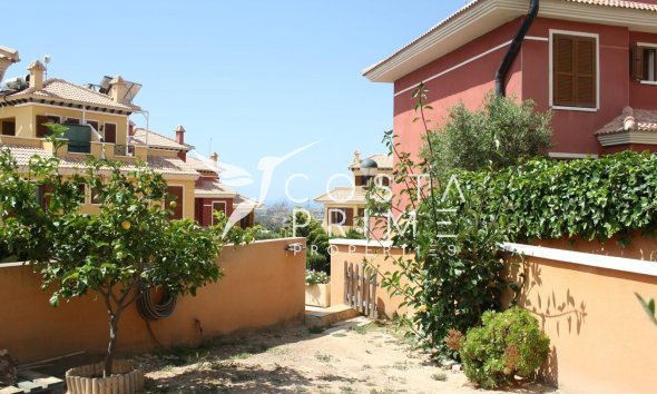 Resale - Townhouse / Semi - Finestrat