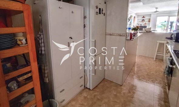 Resale - Apartment / Flat - Altea