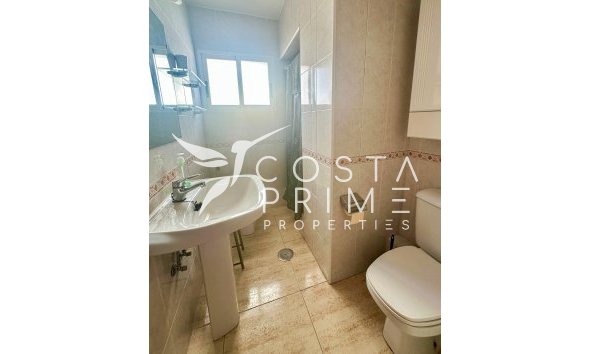 Resale - Apartment / Flat - Benidorm