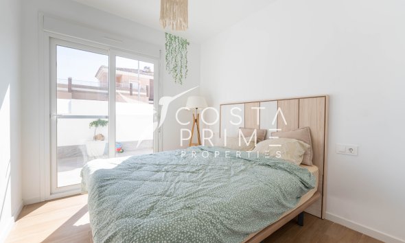 Nowy budynek - Szalet - Murcia