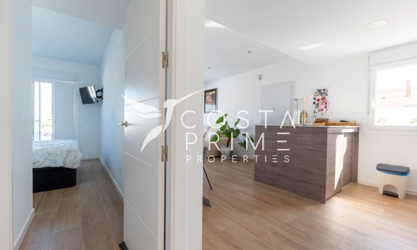 Nowy budynek - Szalet - Murcia