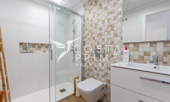 Nowy budynek - Szalet - Murcia