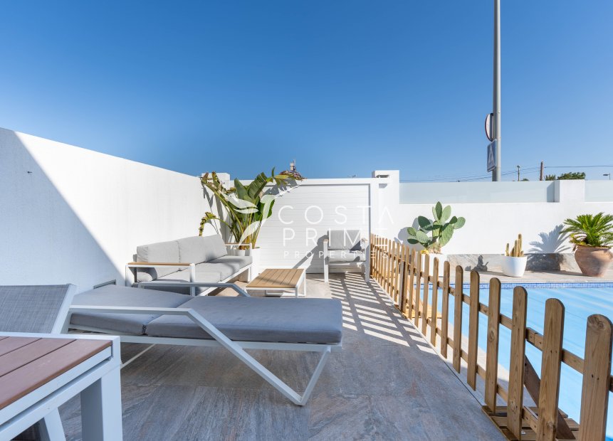 Nowy budynek - Szalet - Murcia