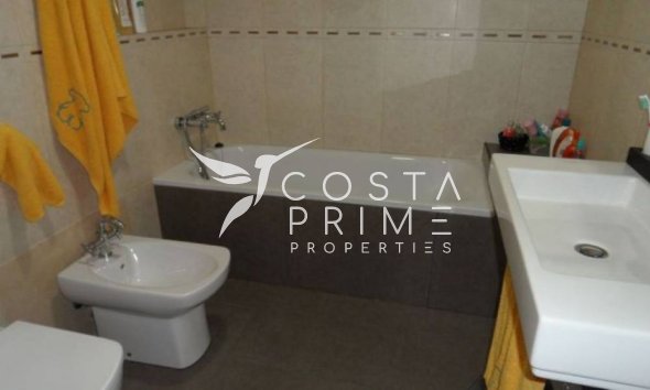 Resale - Apartment / Flat - Benidorm