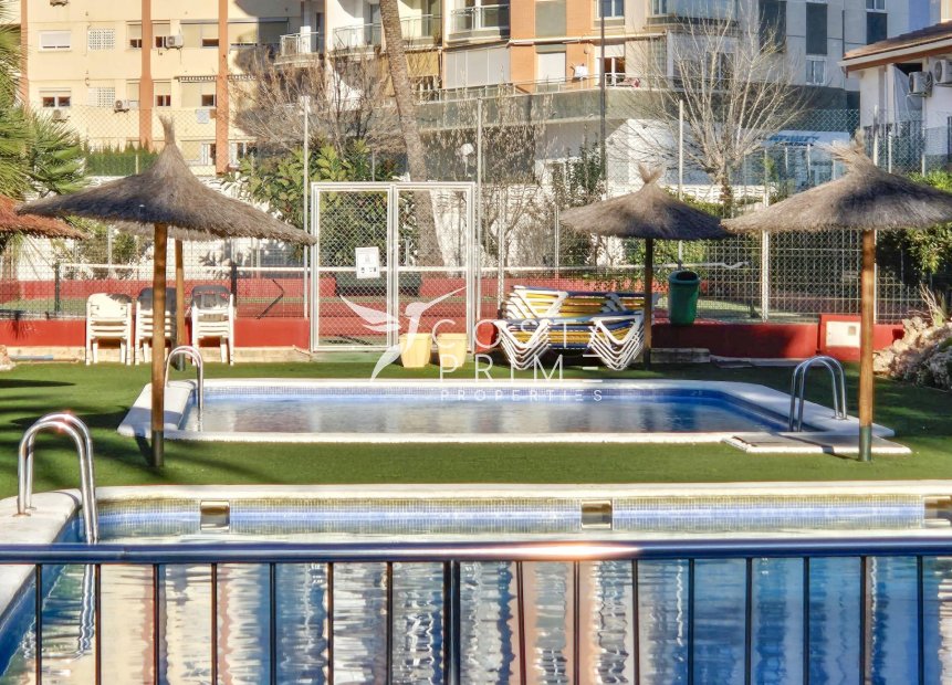 Resale - Townhouse / Semi - Benidorm