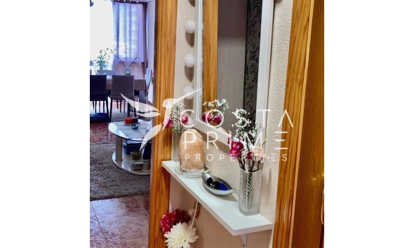 Resale - Apartment / Flat - Benidorm