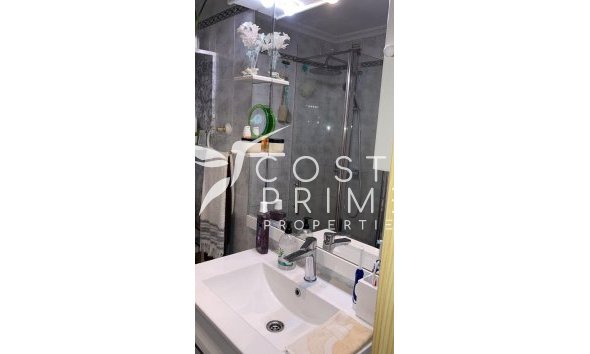 Resale - Apartment / Flat - Benidorm