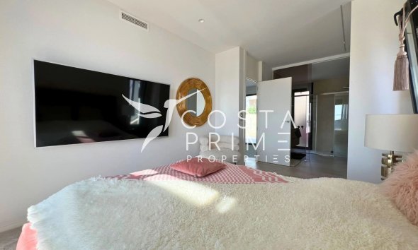 Resale - Villa  - Finestrat