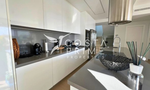 Resale - Villa  - Finestrat