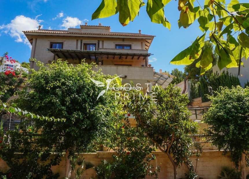 Resale - Villa  - Altea