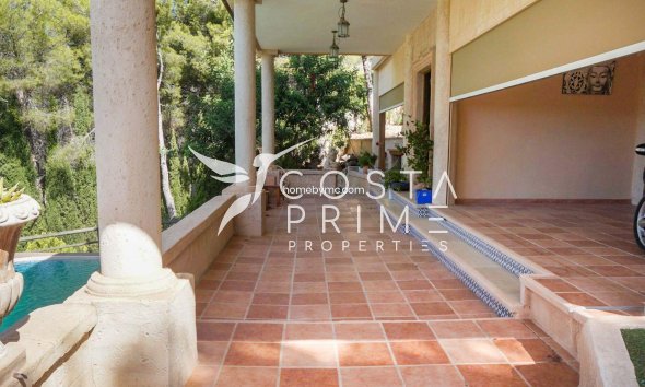Resale - Villa  - Altea