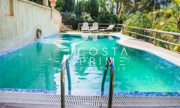 Resale - Villa  - Altea