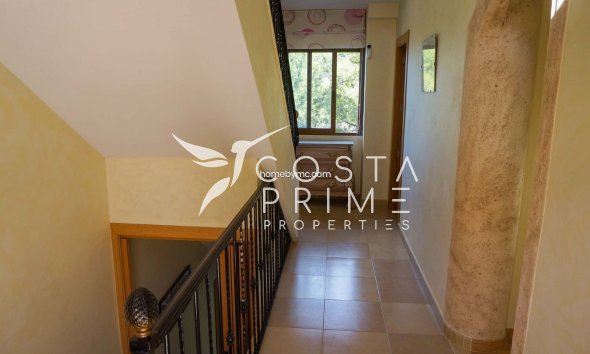 Resale - Villa  - Altea