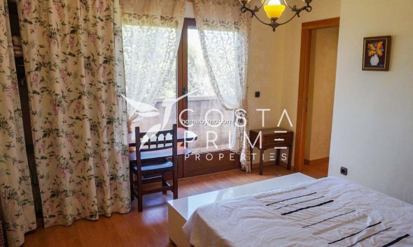 Resale - Villa  - Altea