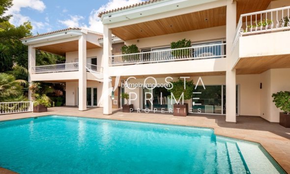 Resale - Villa  - Altea