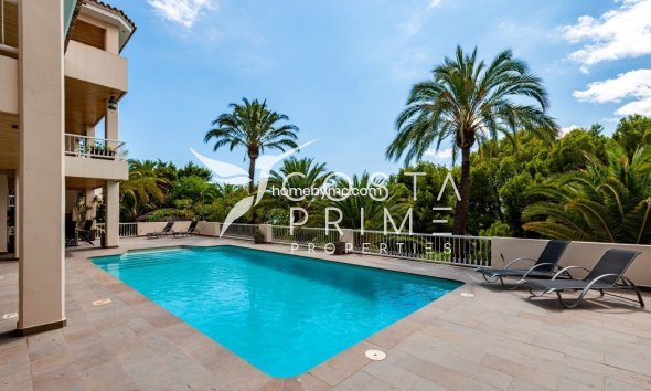 Resale - Villa  - Altea