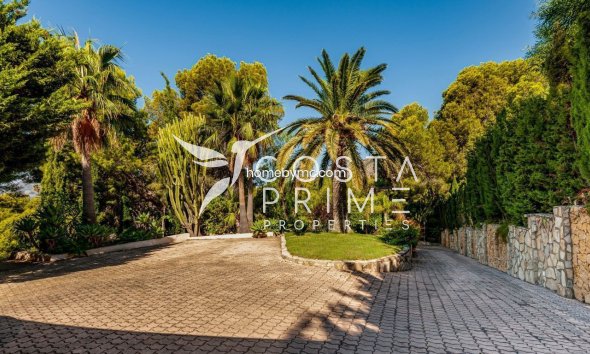 Resale - Villa  - Altea