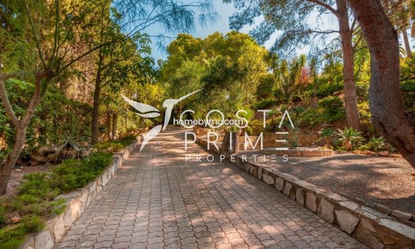 Resale - Villa  - Altea