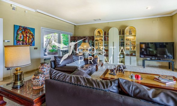 Resale - Villa  - Altea