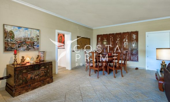 Resale - Villa  - Altea