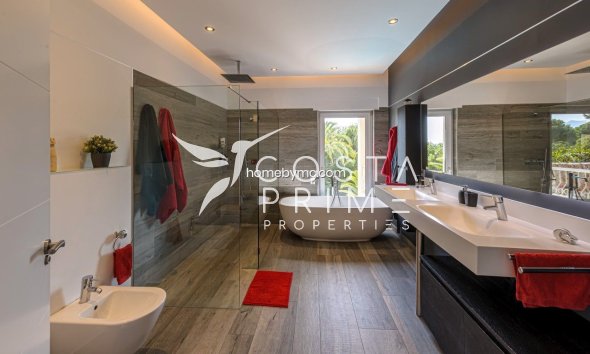 Resale - Villa  - Altea