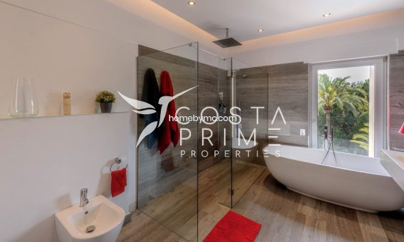 Resale - Villa  - Altea