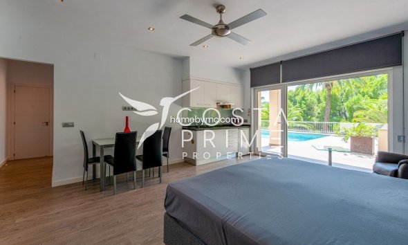 Resale - Villa  - Altea