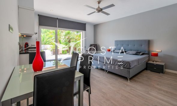 Resale - Villa  - Altea