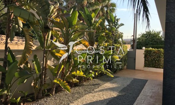 Resale - Villa  - Alfas del Pí