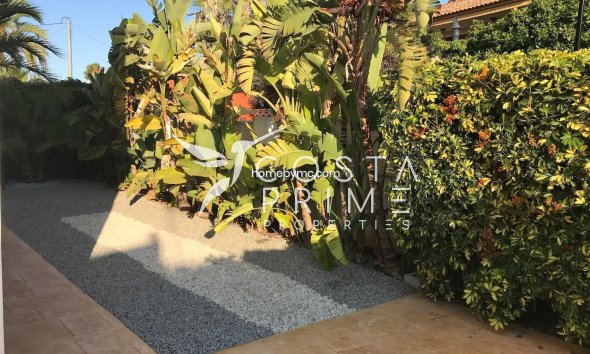 Resale - Villa  - Alfas del Pí