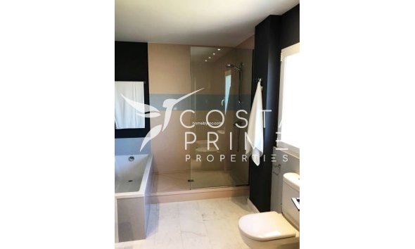 Resale - Villa  - Alfas del Pí