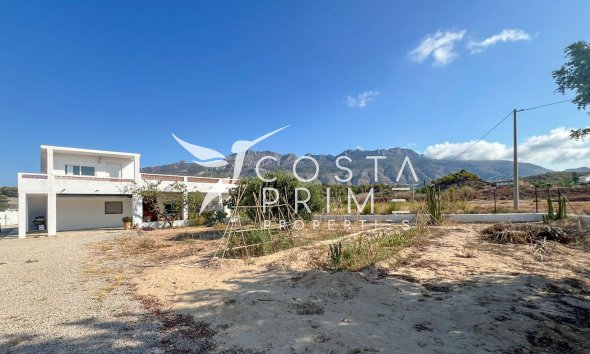 Resale - Villa  - Altea