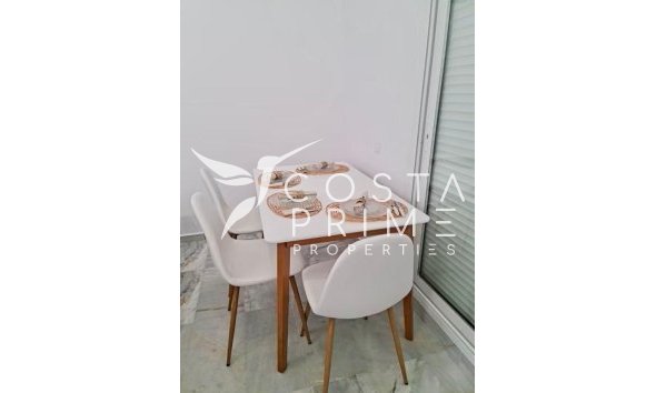 Resale - Apartment / Flat - Benidorm