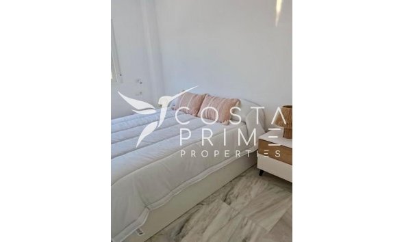 Resale - Apartment / Flat - Benidorm