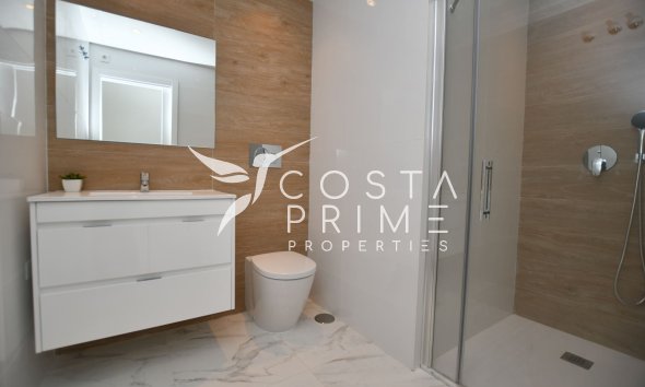 Új építésű - Városháza / Semi - San Miguel de Salinas